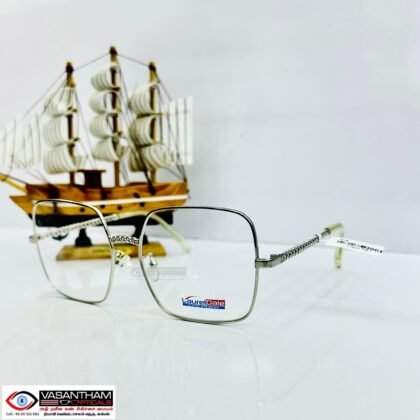 Fashion Unique Model